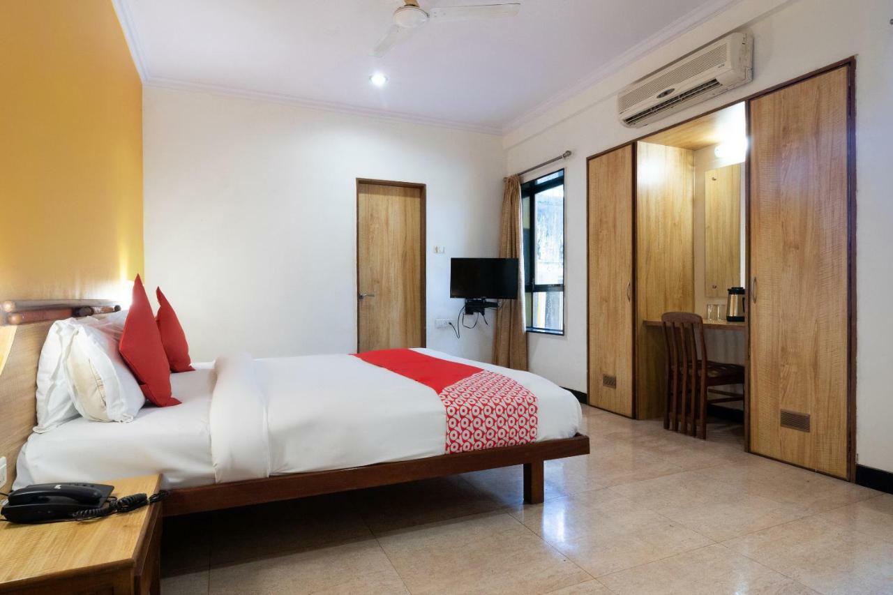 Oyo 44695 Hotel Mango Sawantwadi Eksteriør billede