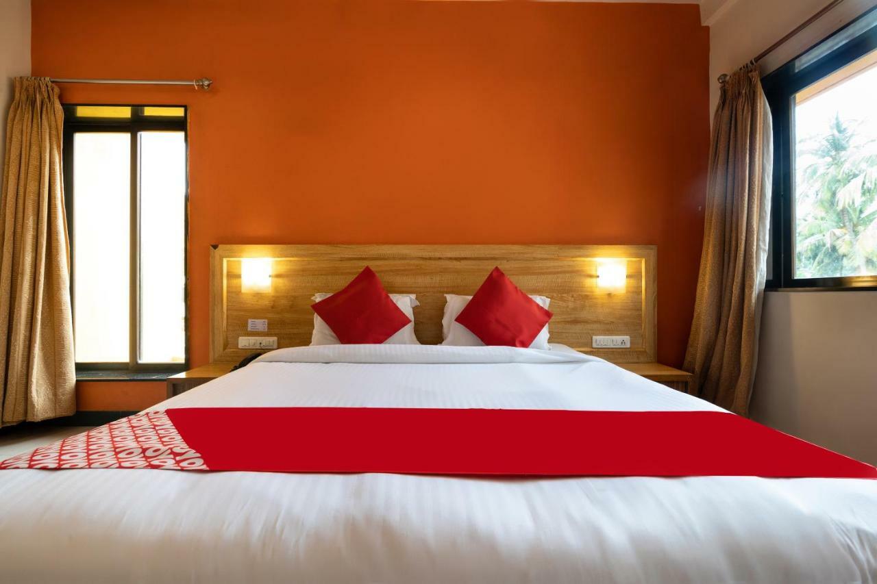 Oyo 44695 Hotel Mango Sawantwadi Eksteriør billede