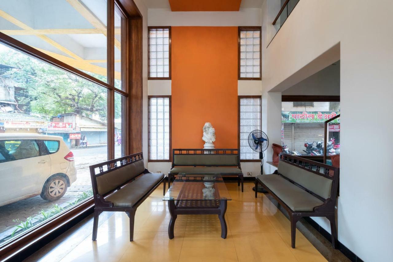 Oyo 44695 Hotel Mango Sawantwadi Eksteriør billede