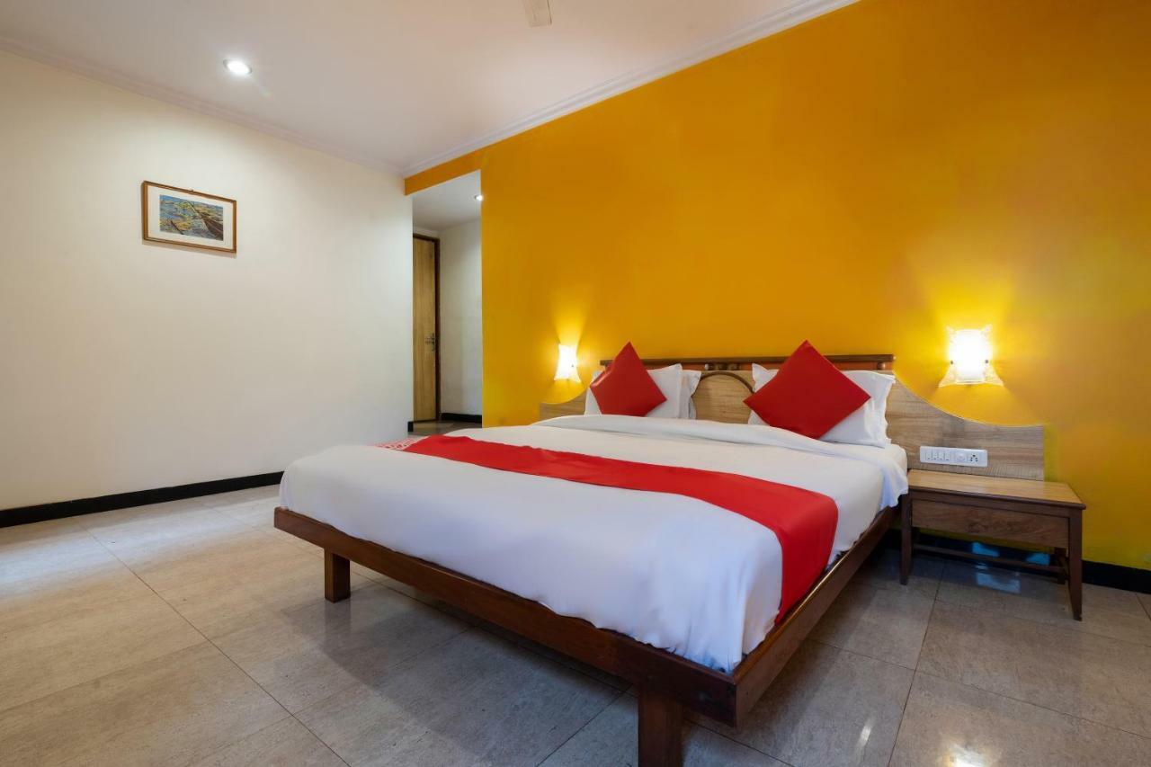 Oyo 44695 Hotel Mango Sawantwadi Eksteriør billede