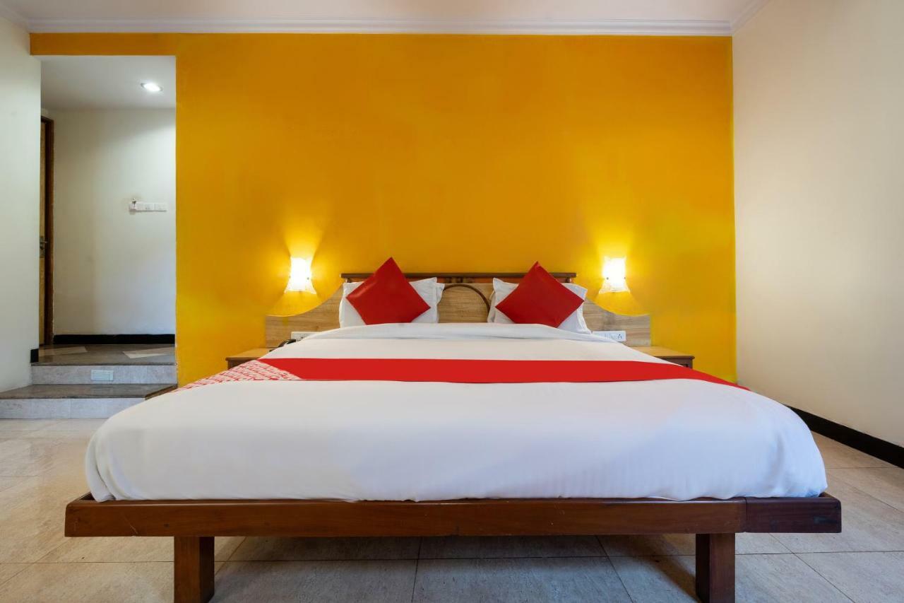 Oyo 44695 Hotel Mango Sawantwadi Eksteriør billede